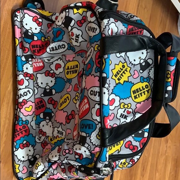 Hello Kitty Duffle Bag with Trolley Handle - Picture 3 of 11